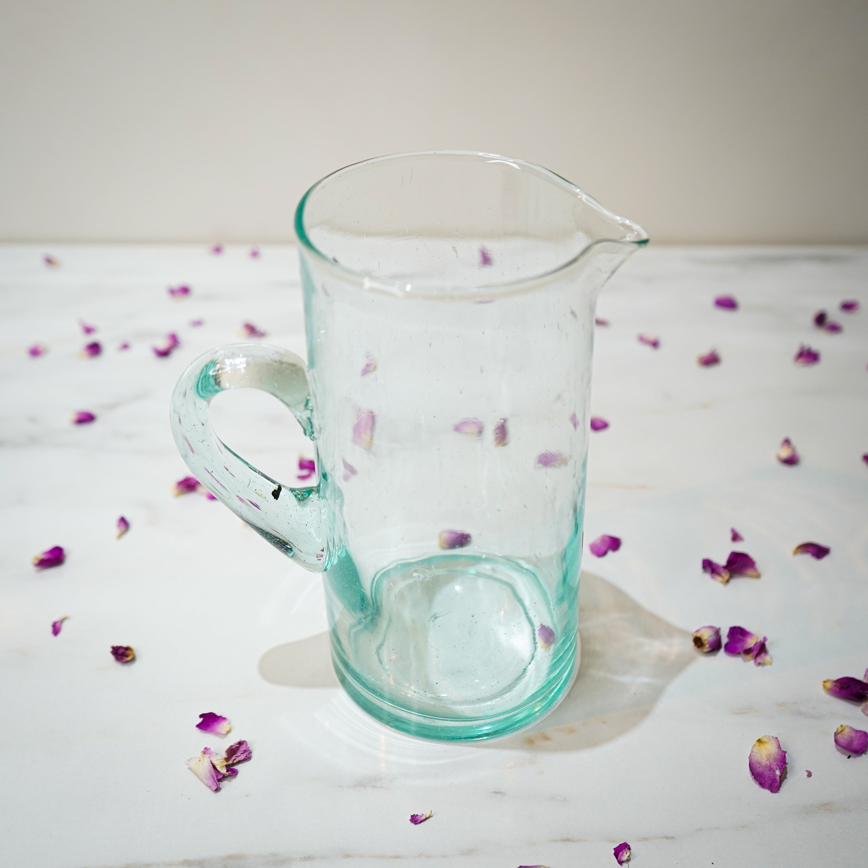 Carafe en Verre Beldi Marocain Soufflé à la Main : Pichet d’Eau Artisanale, Verrerie Bohème pour Cuisine