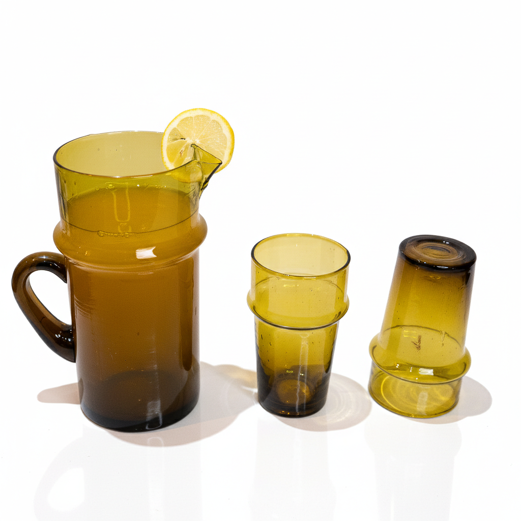 Set de 6 verres Beldi ambrés marocains avec carafe : verres faits main, verre recyclé, verres à thé